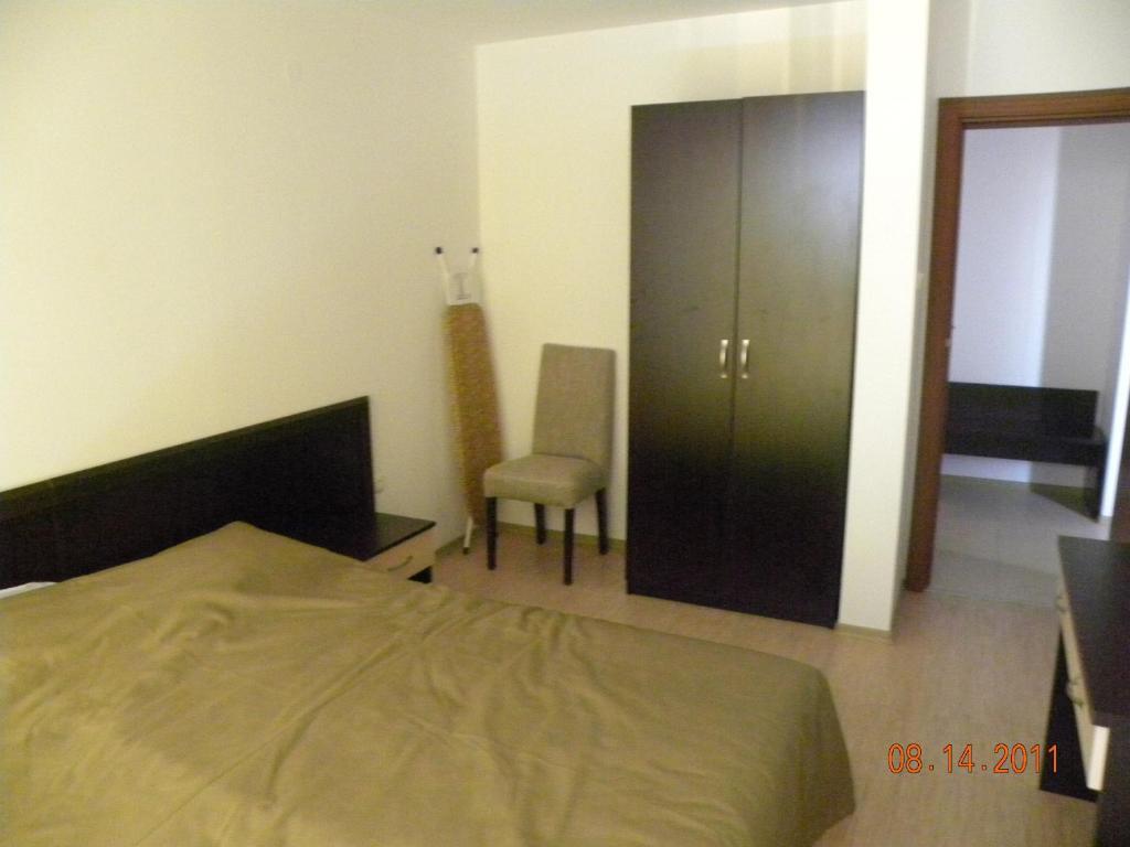 Apartcomplex New Tawn Obzor Rom bilde